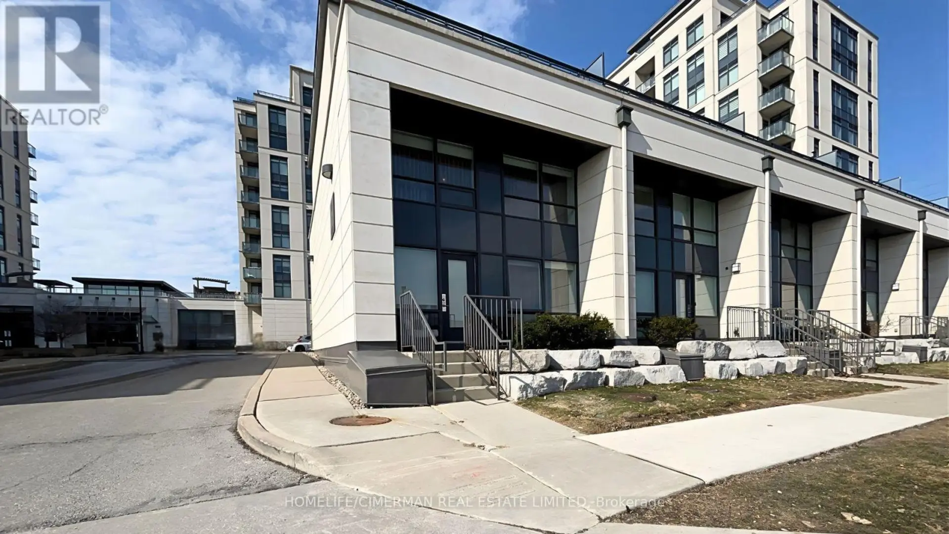 #118 12 WOODSTREAM BOULEVARD - Image 15