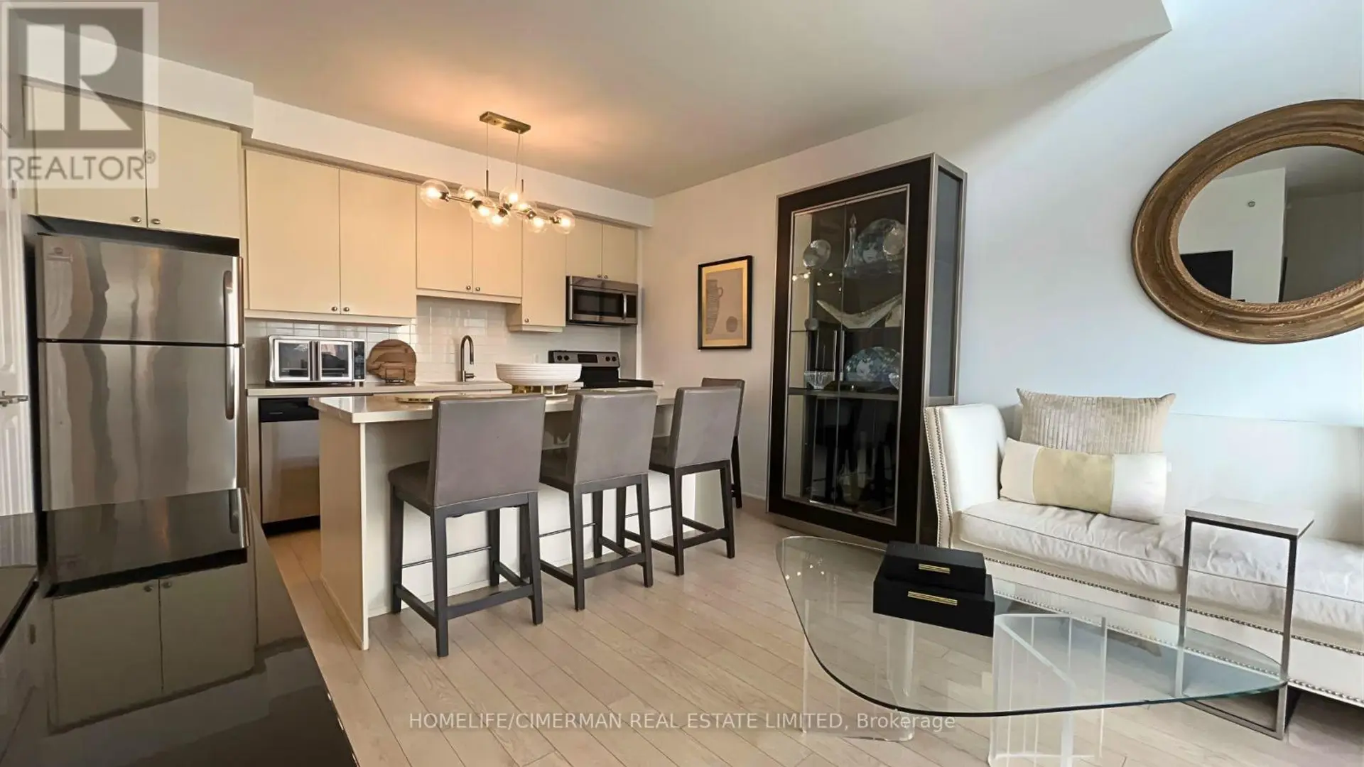 #118 12 WOODSTREAM BOULEVARD - Image 3