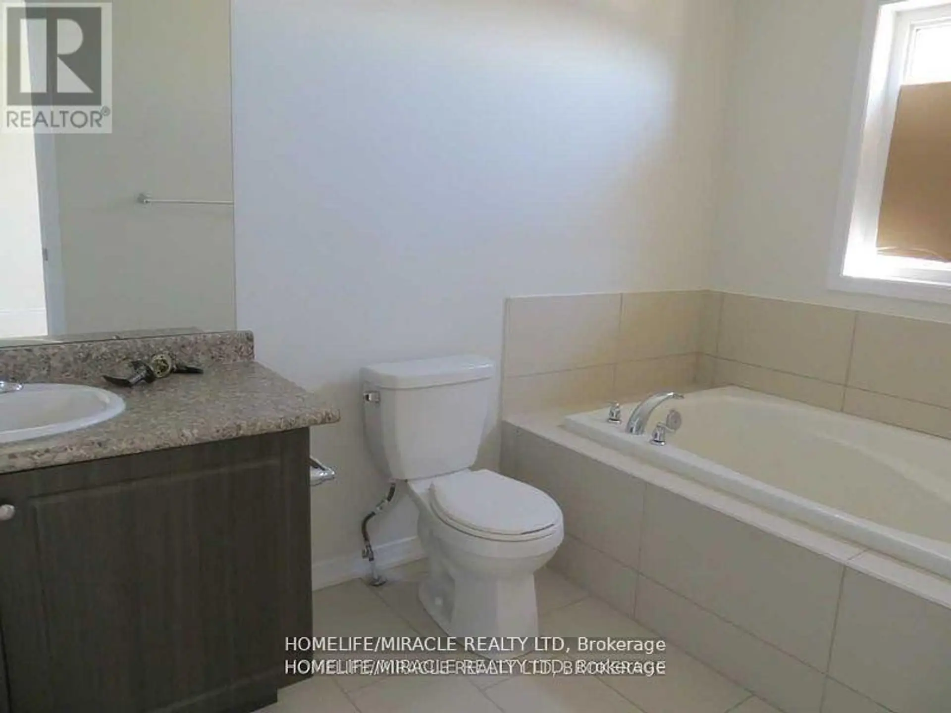 142 GOLDEN SPRINGS DRIVE - Image 14