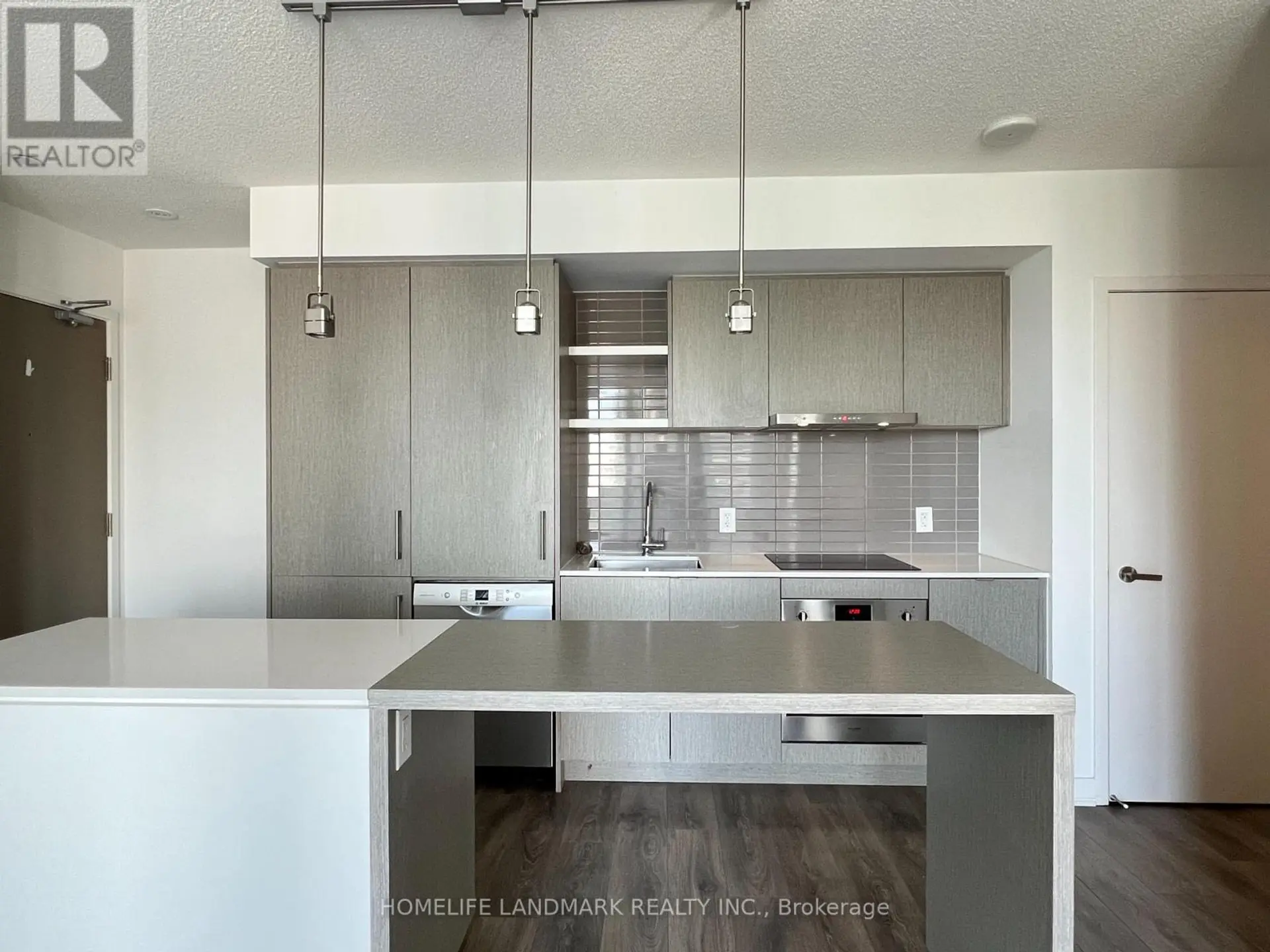 #2806 88 HARBOUR STREET - Image 3