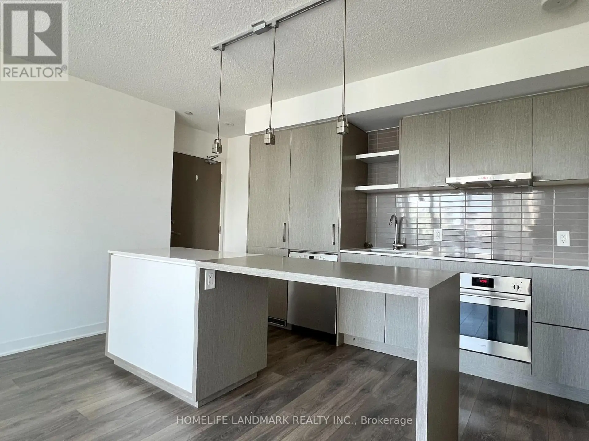 #2806 88 HARBOUR STREET - Image 4