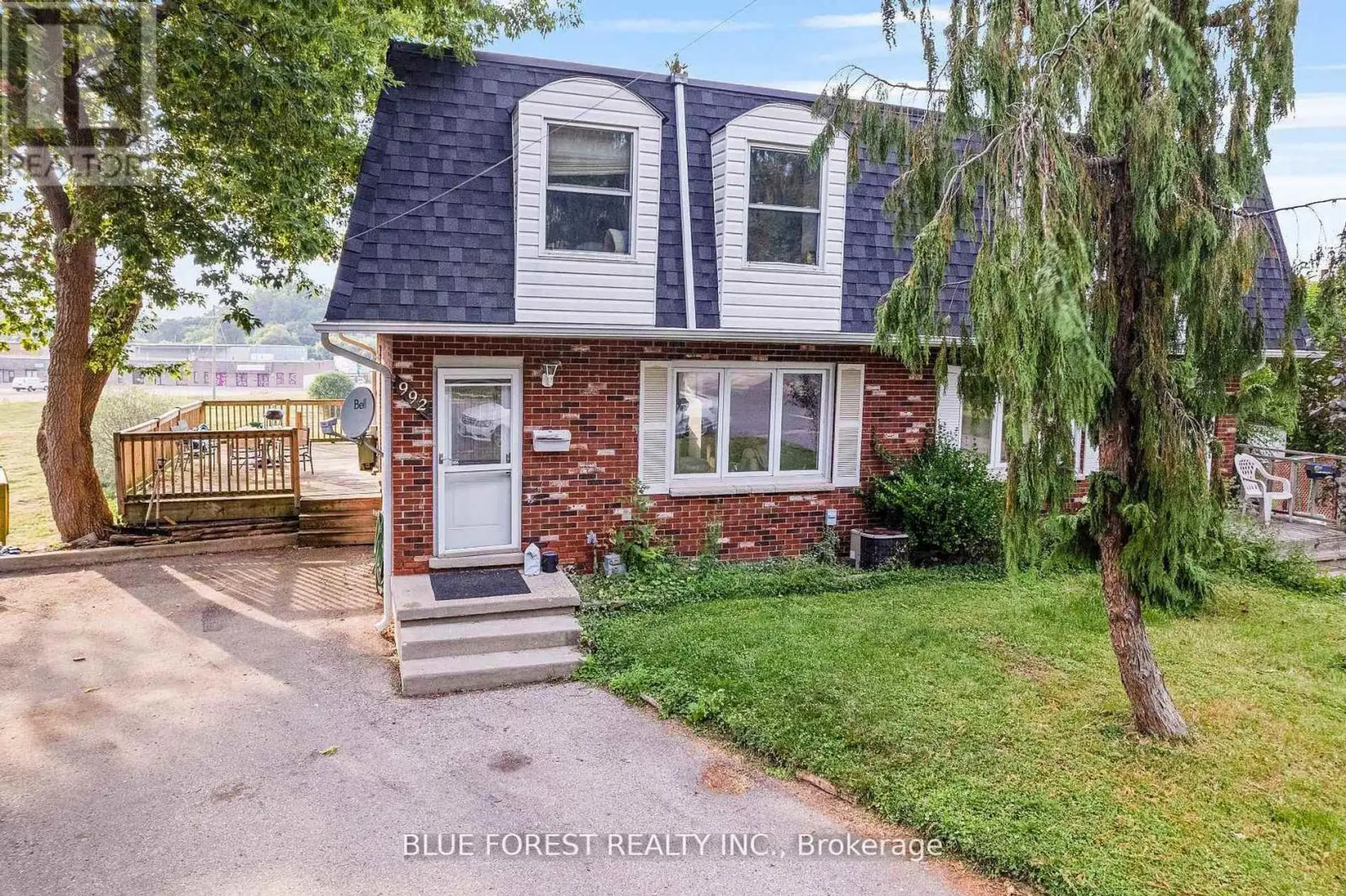 992 EAGLE COURT - Image 1