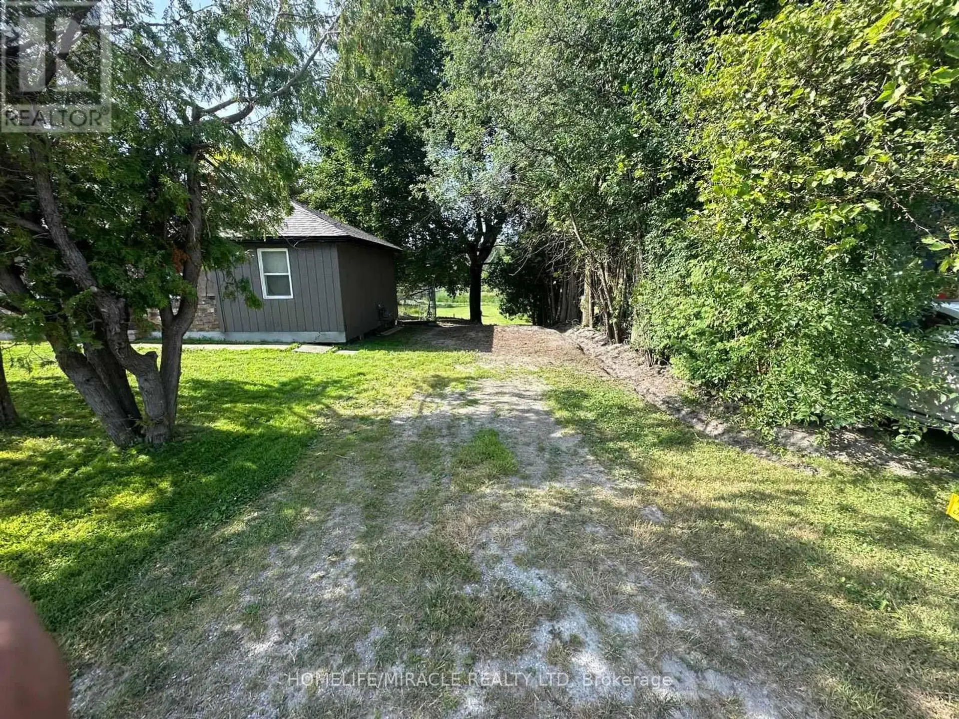 164 RIVERBANK DRIVE - Image 18