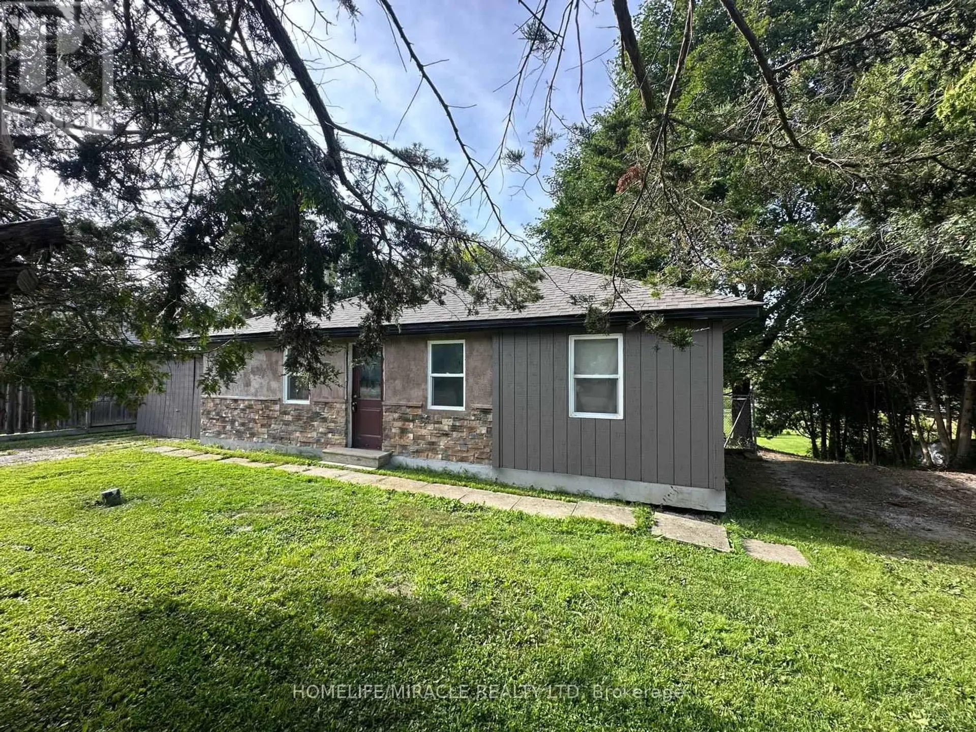 164 RIVERBANK DRIVE - Image 19
