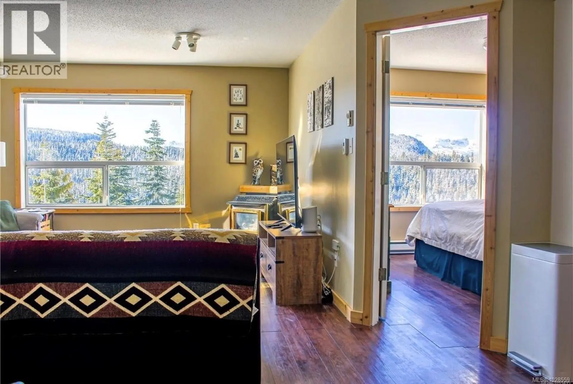 Property at #106 1105 HENRY RD, Courtenay, BC