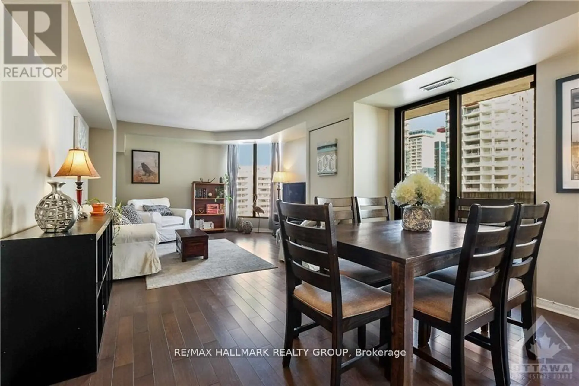 #1102 200 BAY STREET - Image 8
