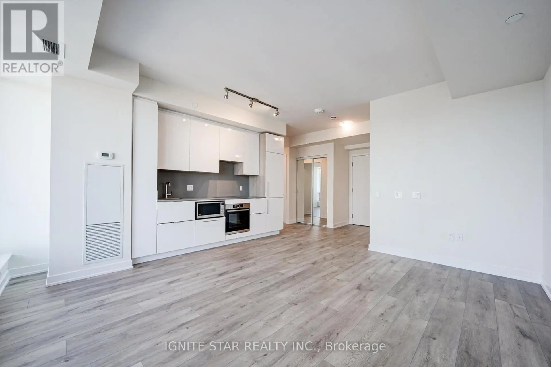 #4008 28 FREELAND STREET - Image 10
