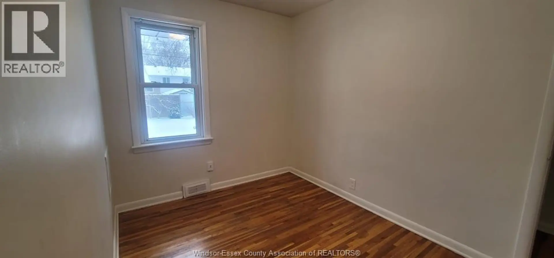 2678 ASKIN AVENUE - Image 8