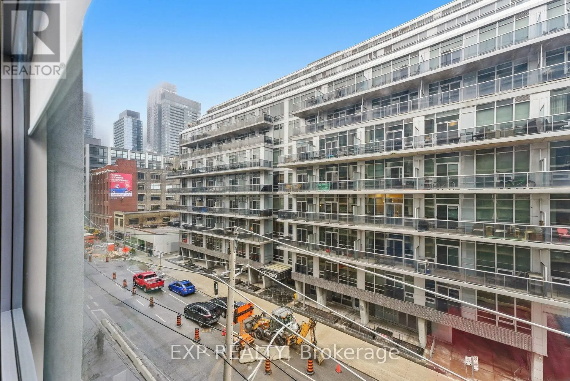 #416 39 BRANT STREET - Image 19