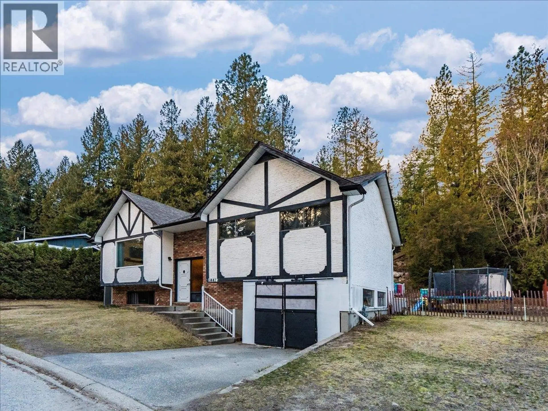 Property at 1441 Meadowbrook Drive, Castlegar, BC