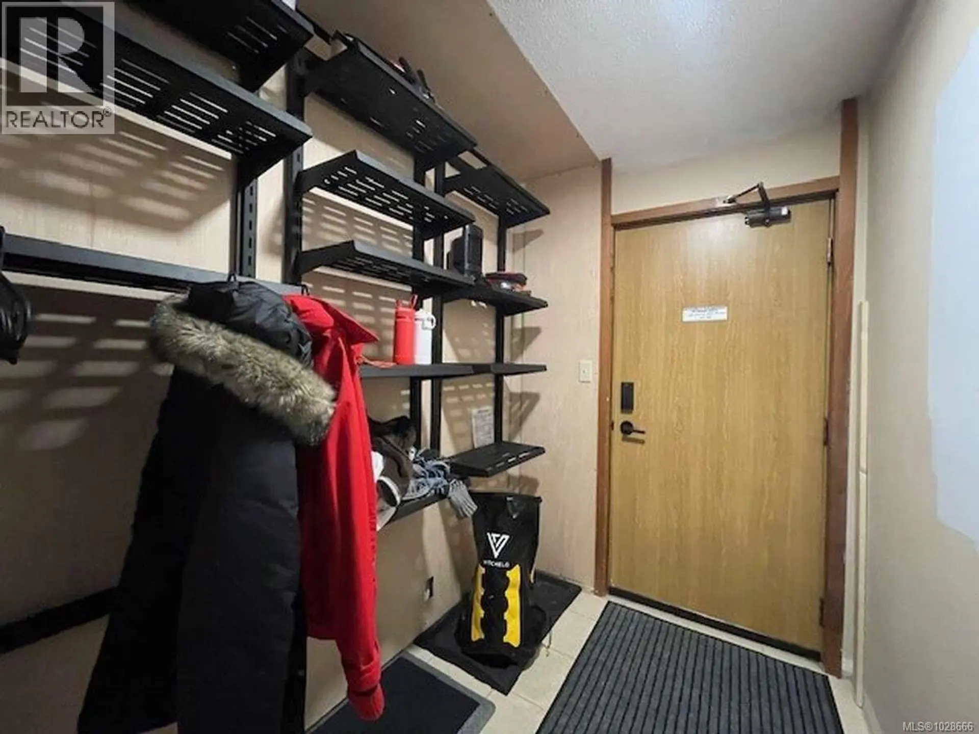 Property at #308 695 CASTLE CRAG CRES, Courtenay, BC