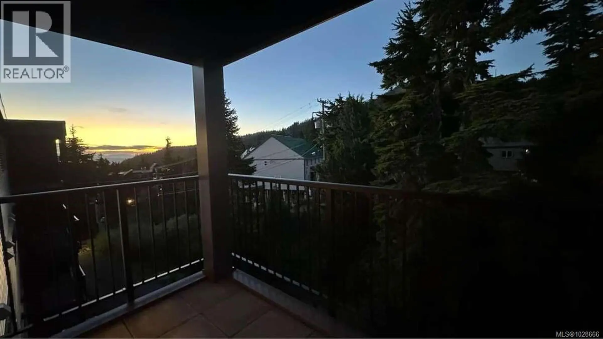 Property at #308 695 CASTLE CRAG CRES, Courtenay, BC