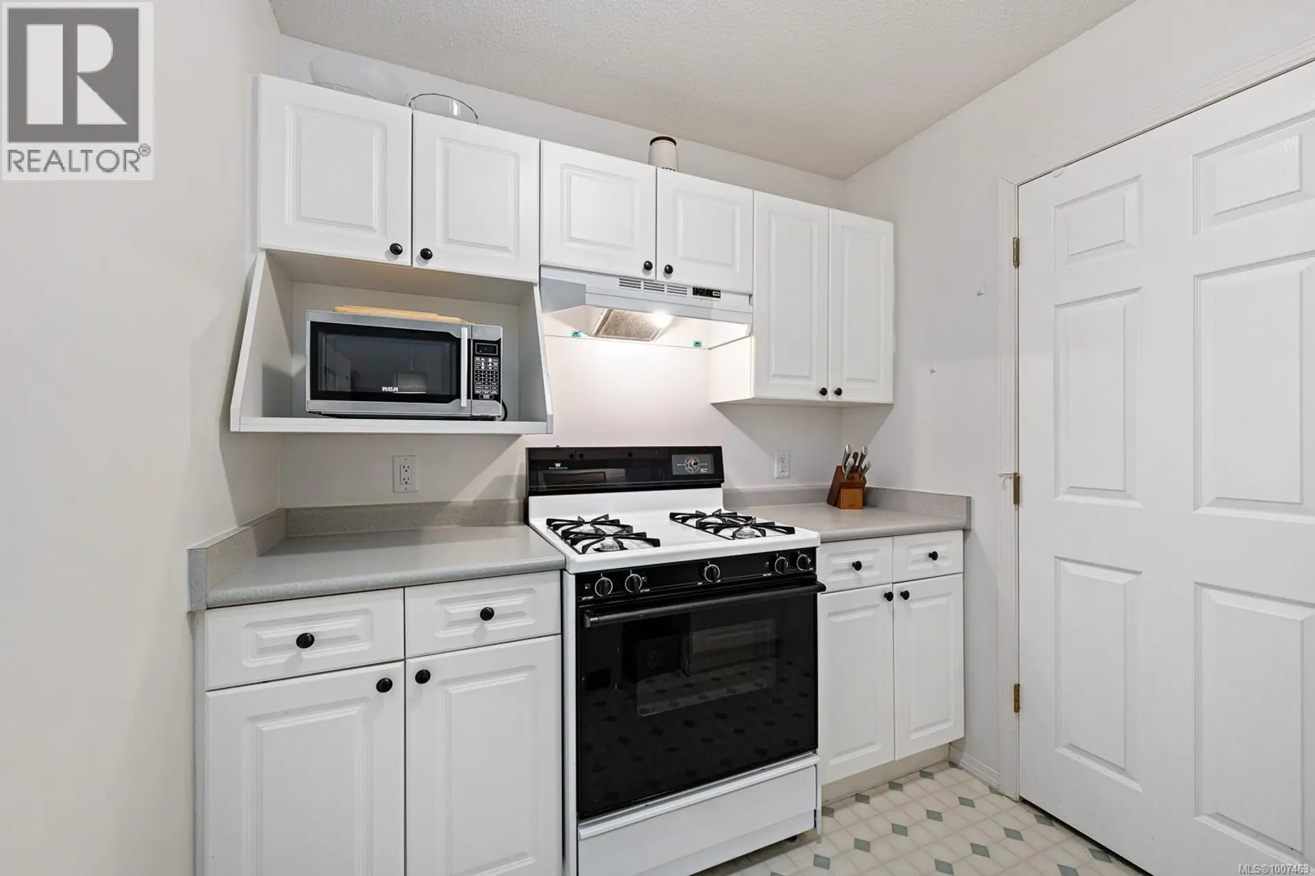 Property at #209 1105 HENRY RD, Courtenay, BC