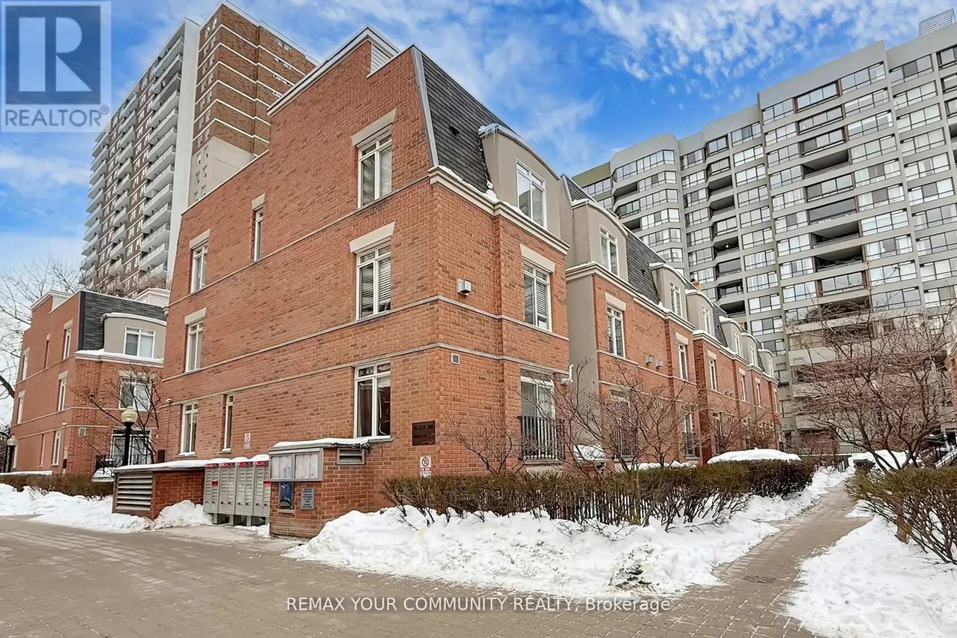 #124 415 JARVIS STREET - Image 1