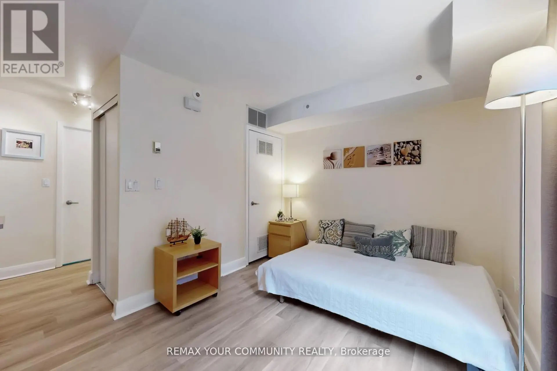 #124 415 JARVIS STREET - Image 6