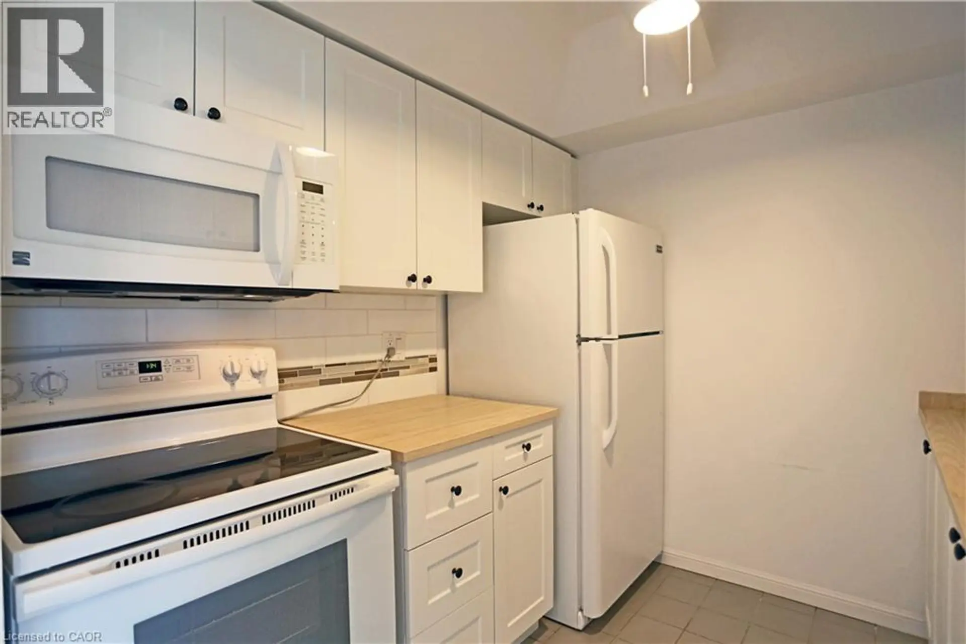 #411 107 BAGOT Street - Image 2
