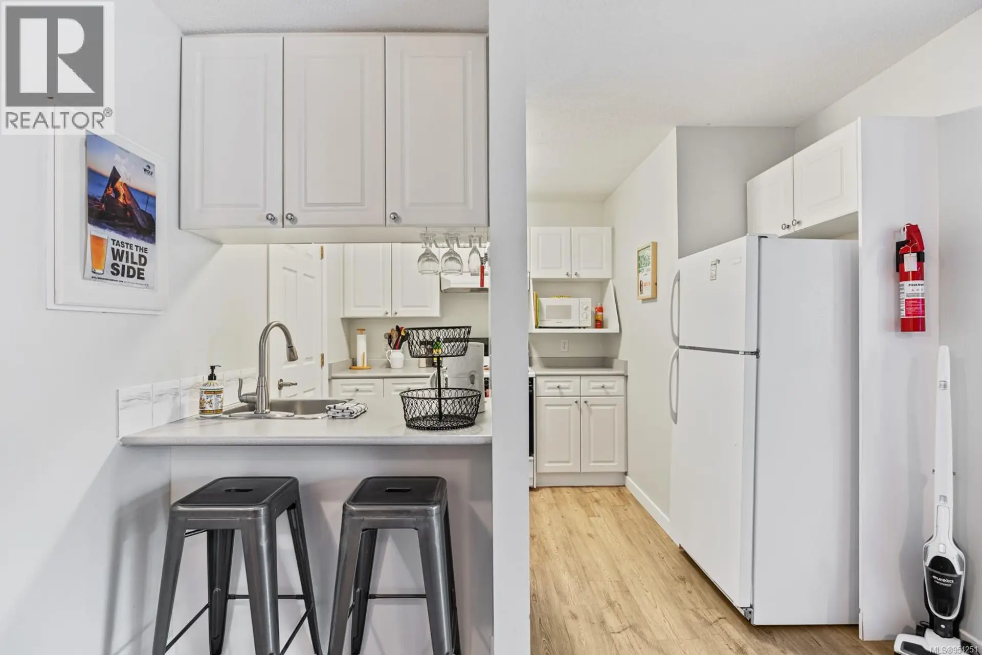 Property at #305 1105 HENRY RD, Courtenay, BC