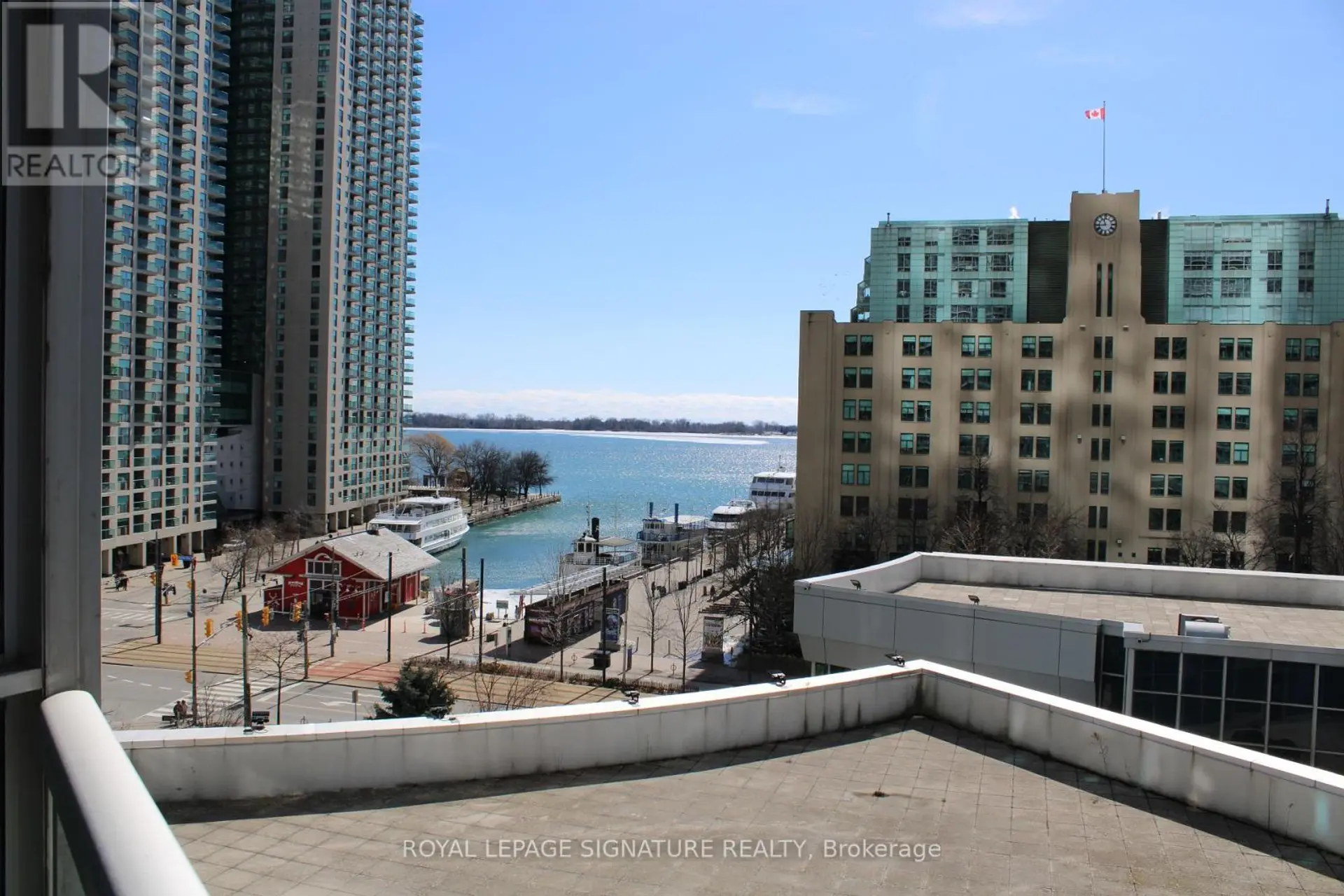 #611 8 YORK STREET - Image 15