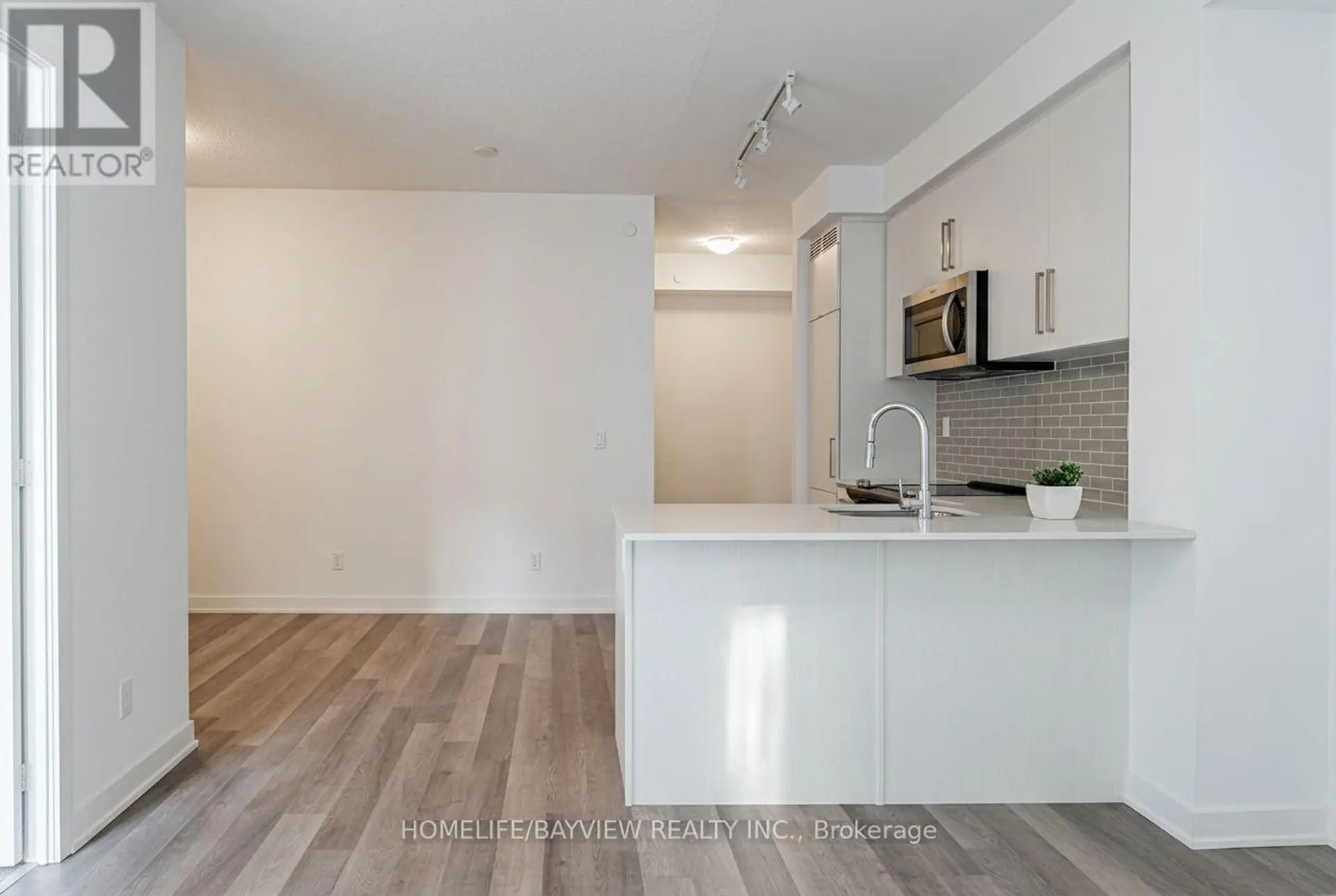#912 5180 YONGE STREET - Image 2
