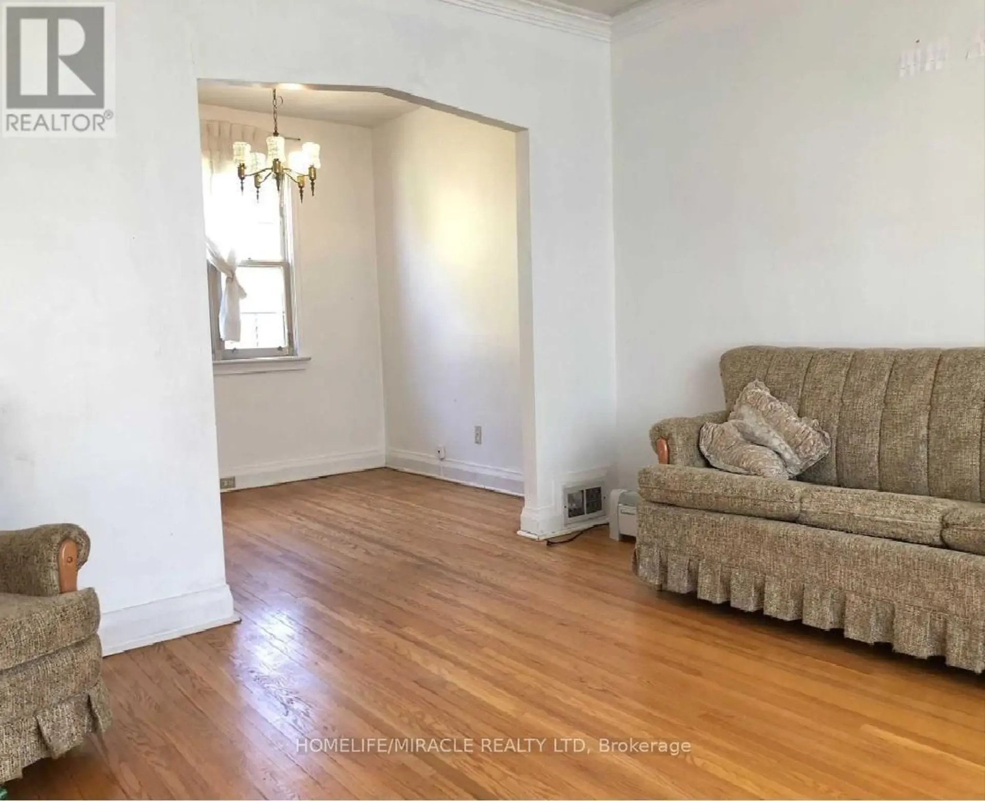 190 POYNTZ AVENUE - Image 3