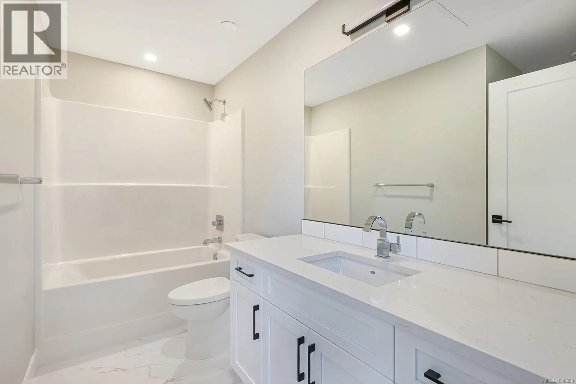 Property at #3 6225 LUGRIN RD, Port Alberni, BC