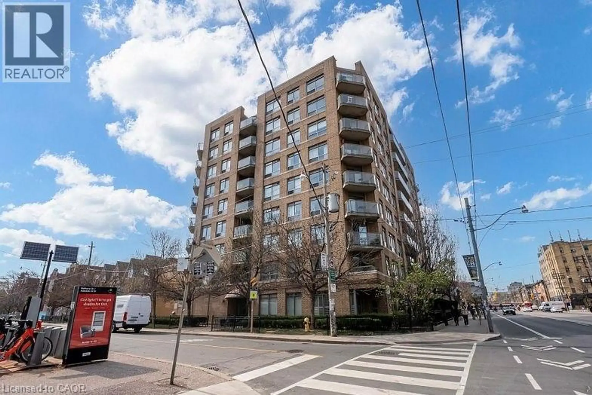 #207 140 BATHURST STREET - Image 1