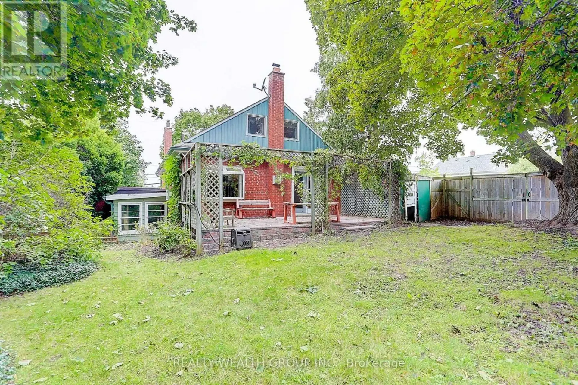 460 MAIN STREET - Image 10