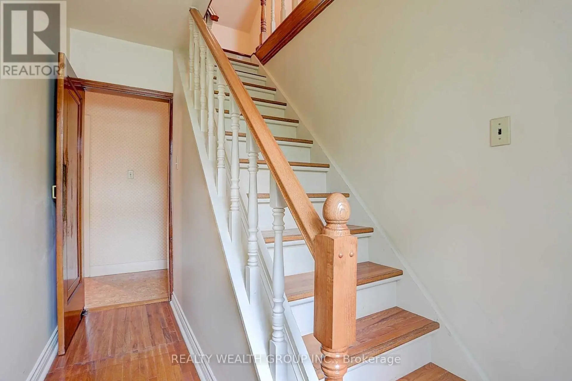 460 MAIN STREET - Image 5