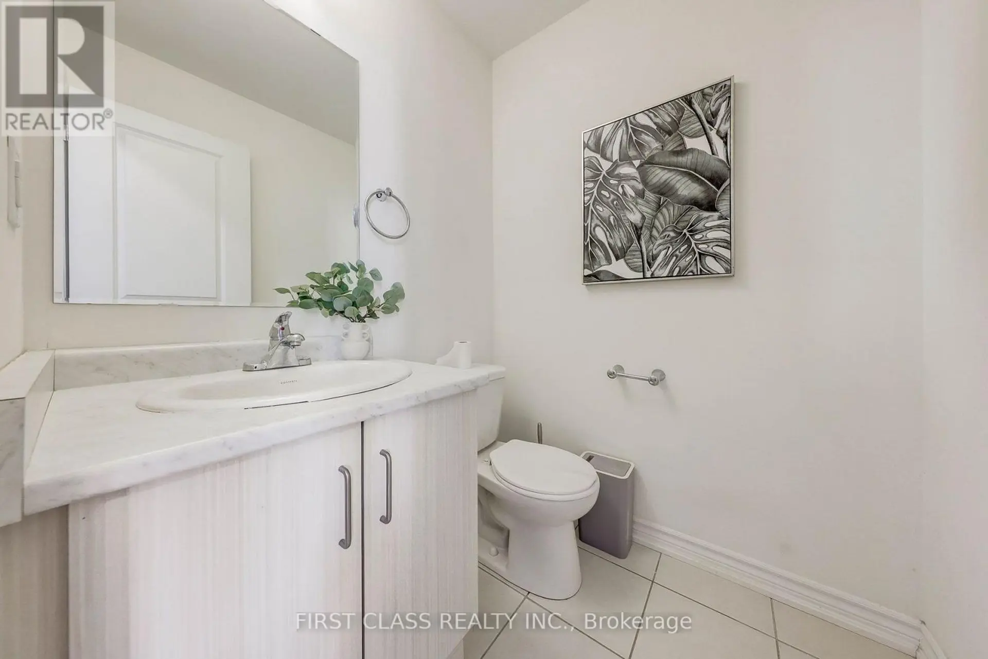 22 MASSACHUSETTS LANE - Image 11