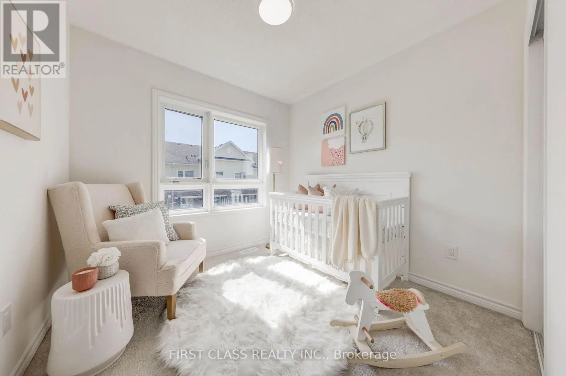 22 MASSACHUSETTS LANE - Image 16