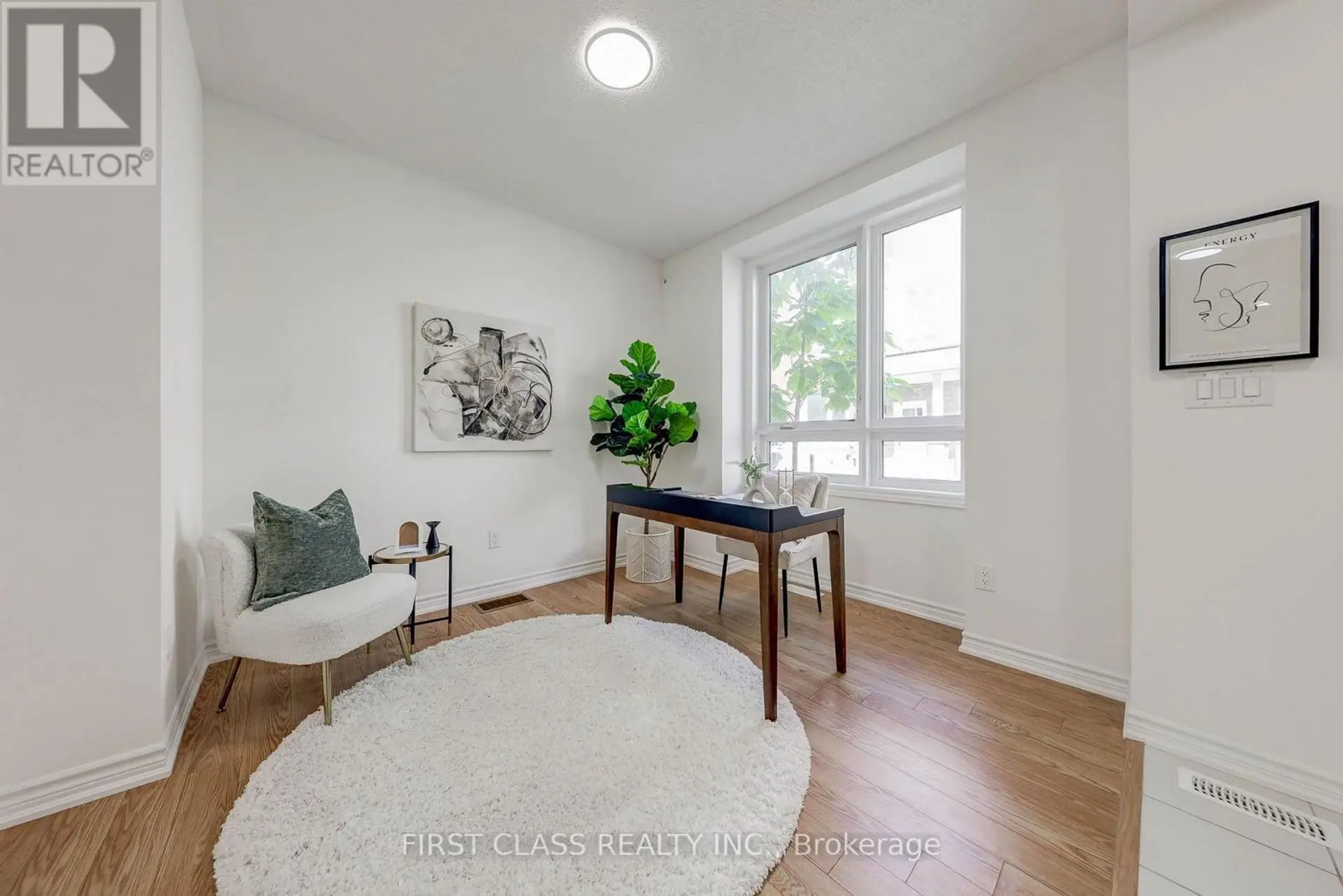 22 MASSACHUSETTS LANE - Image 3