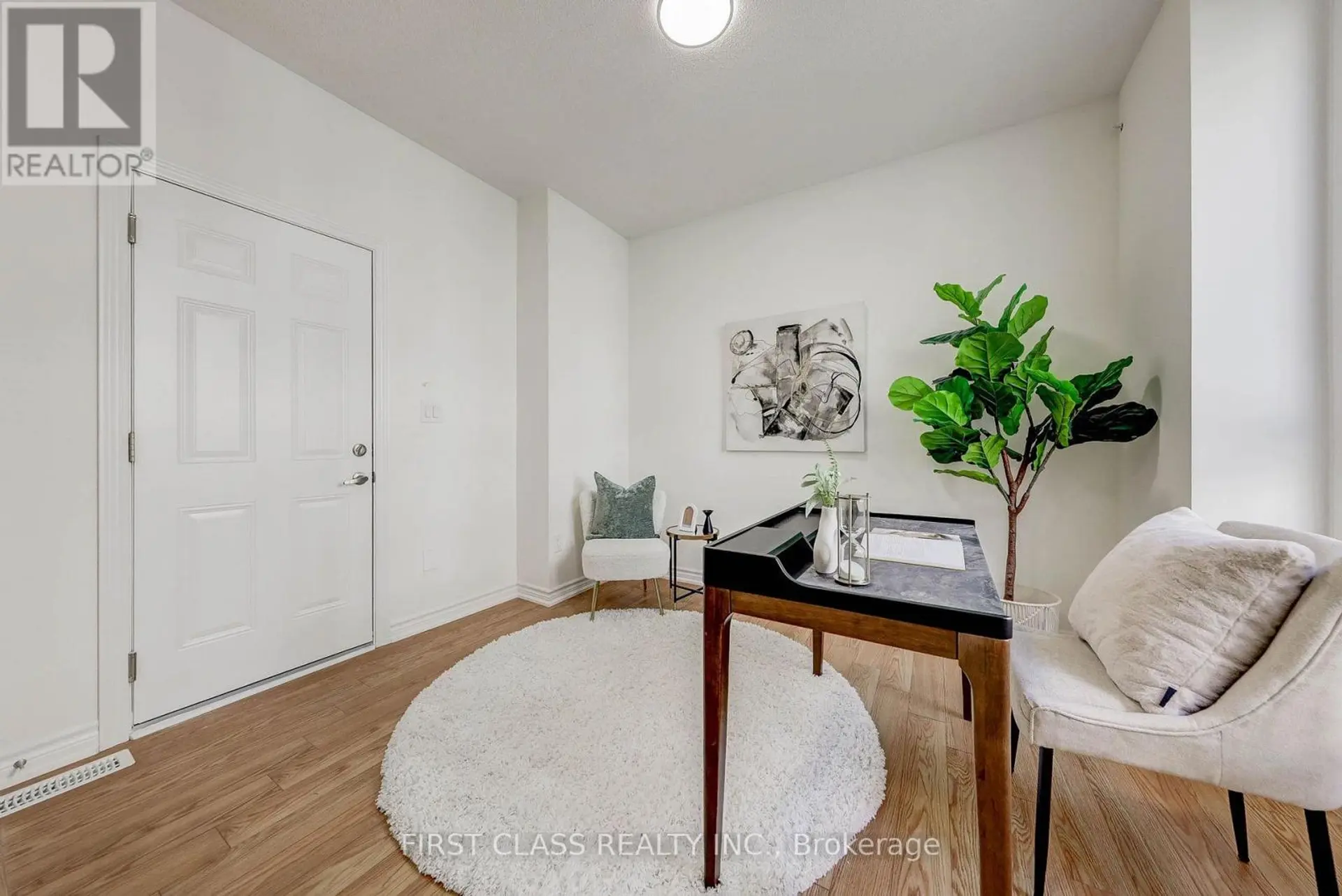 22 MASSACHUSETTS LANE - Image 4