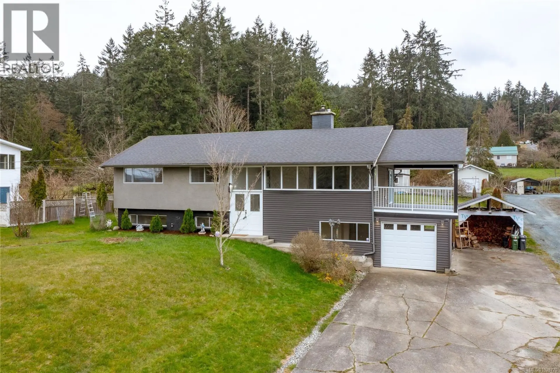 Property at 1476 Tatlo Rd, Crofton, BC