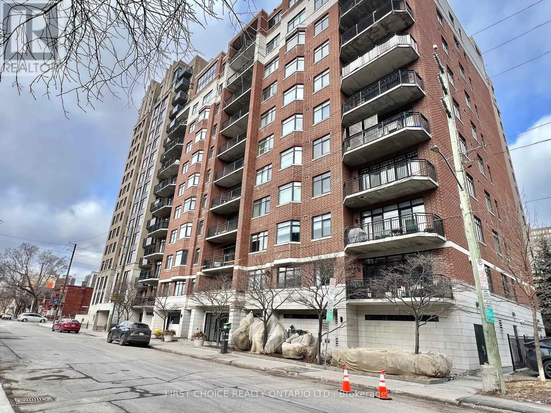 #805 375 LISGAR STREET - Image 1