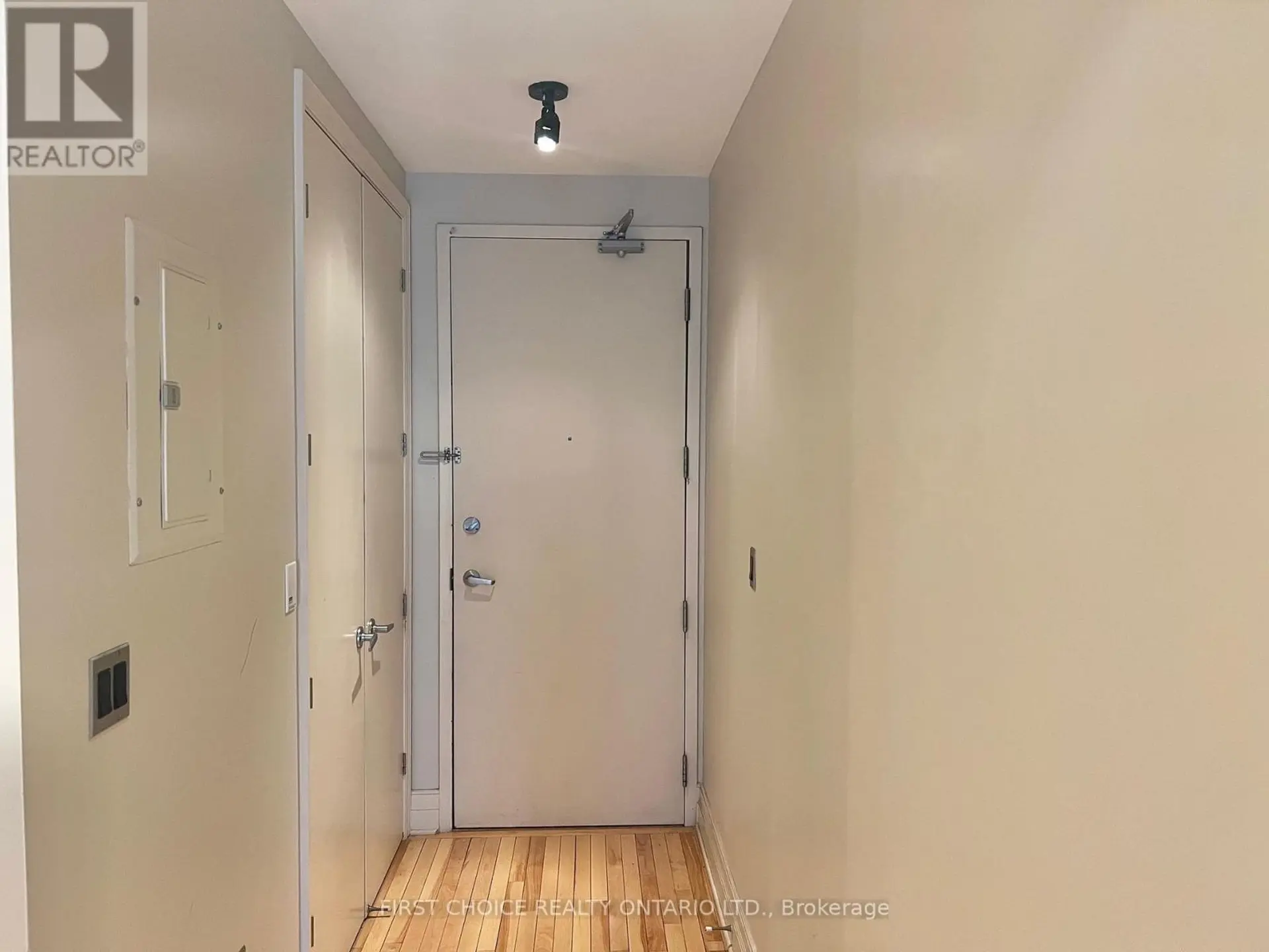 #805 375 LISGAR STREET - Image 2