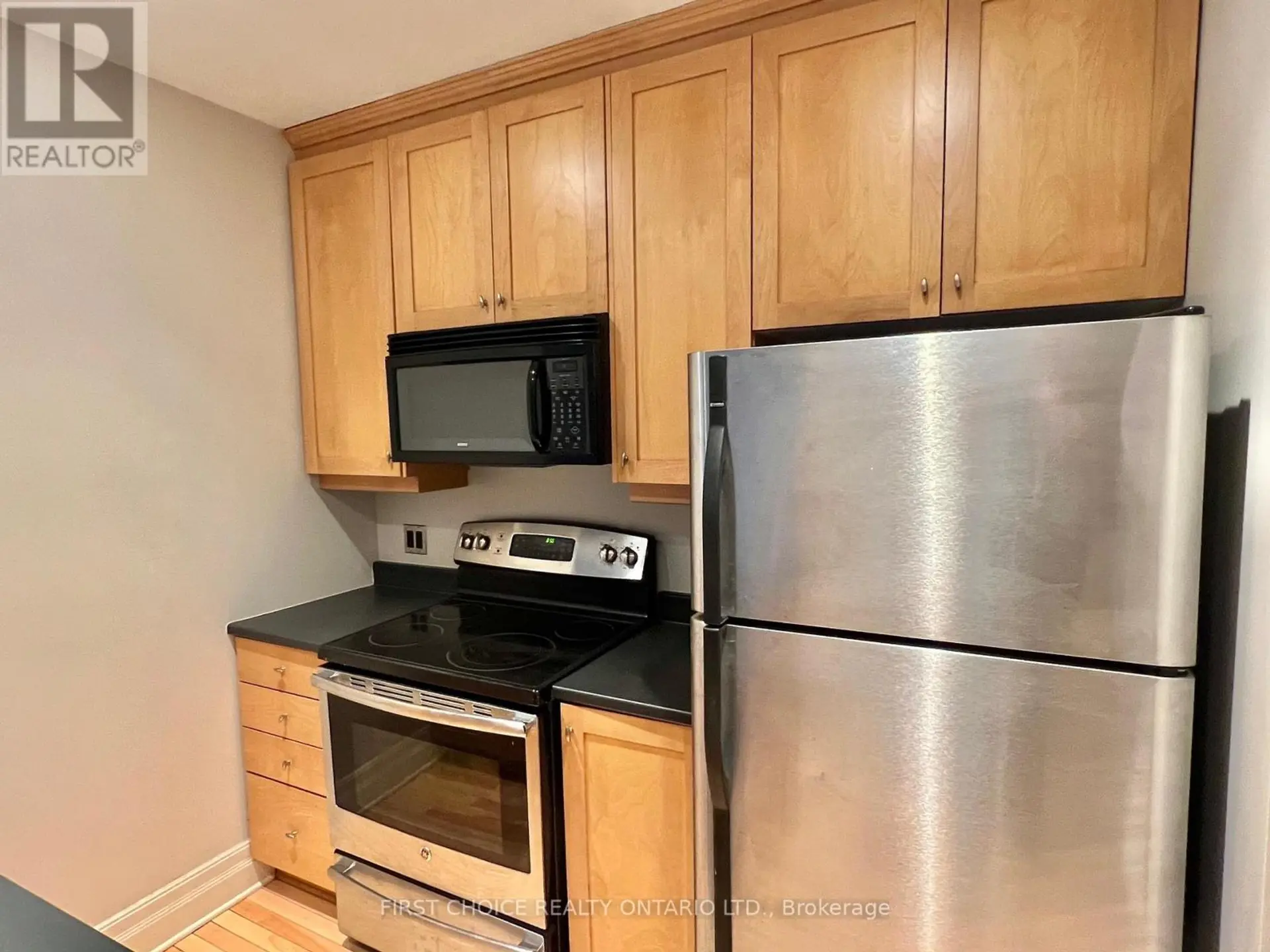 #805 375 LISGAR STREET - Image 6