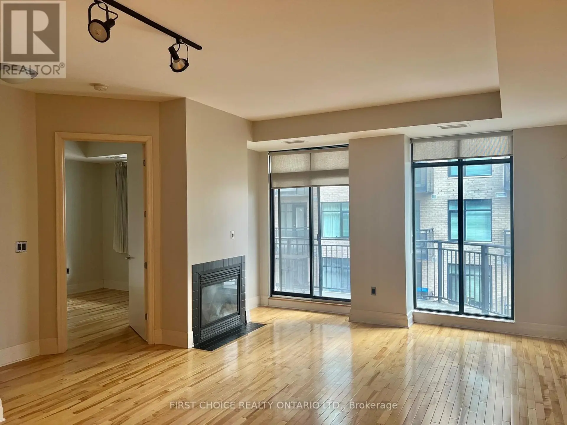 #805 375 LISGAR STREET - Image 3