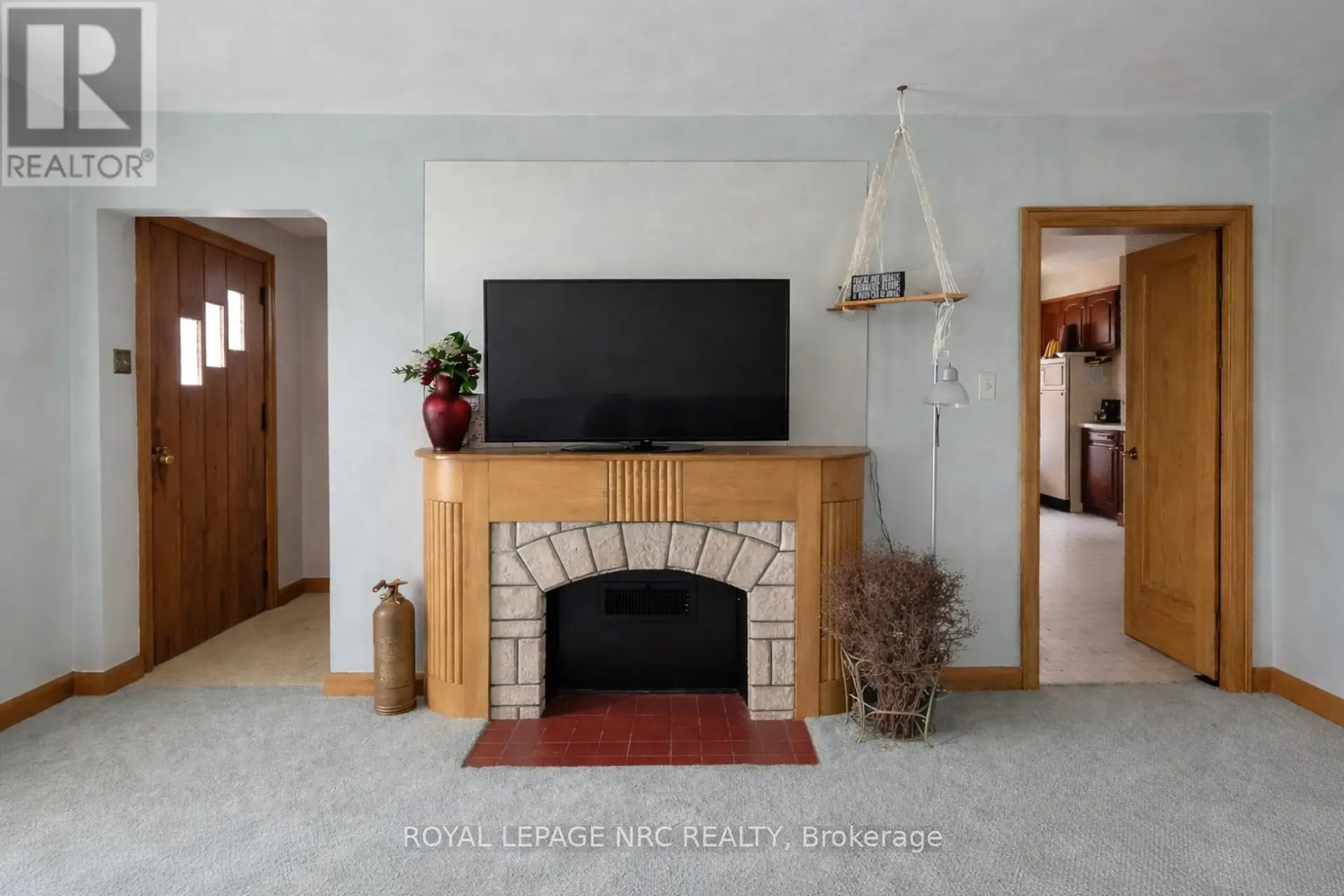 19 LAKESHORE ROAD - Image 3
