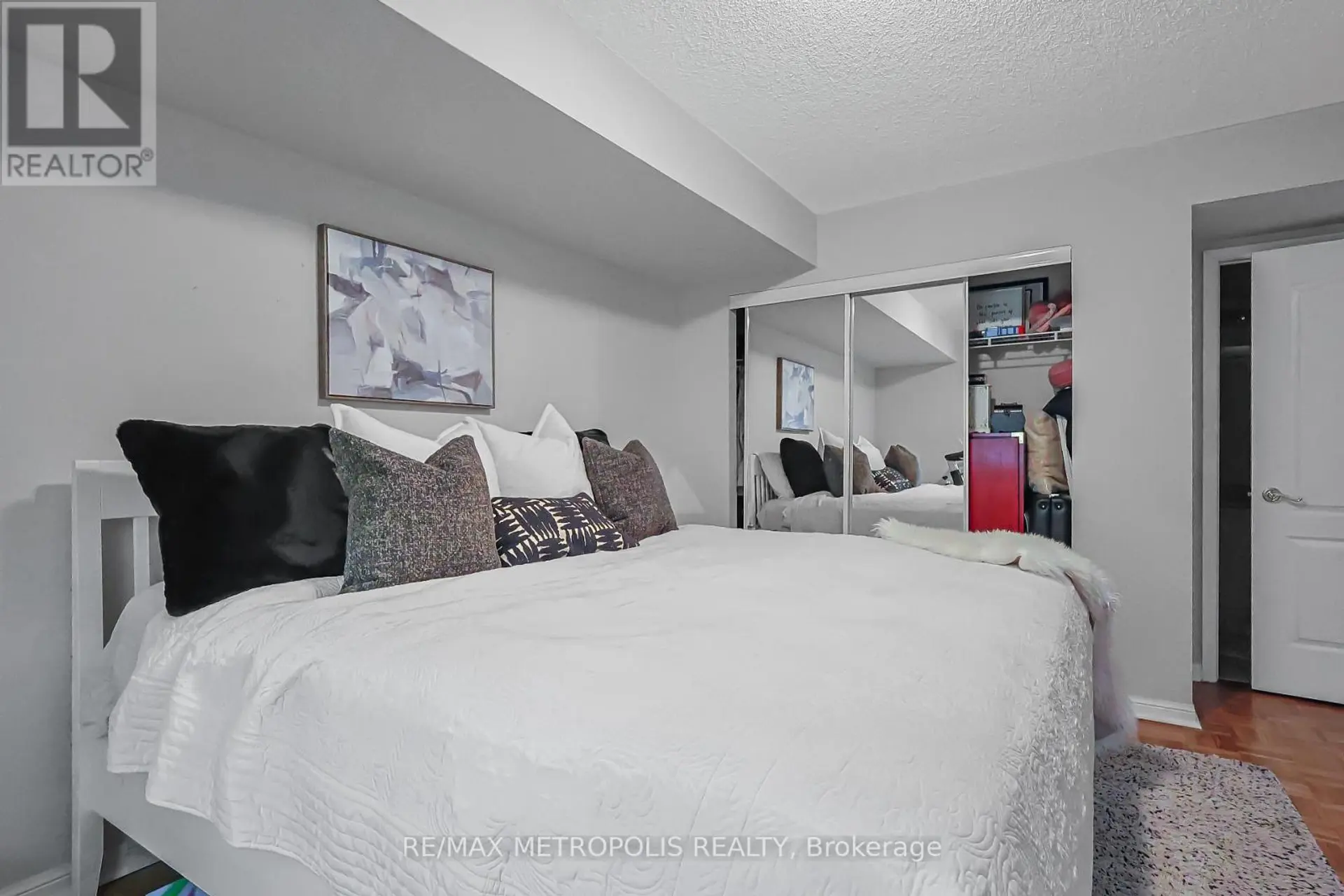 #216 2500 RUTHERFORD ROAD - Image 10