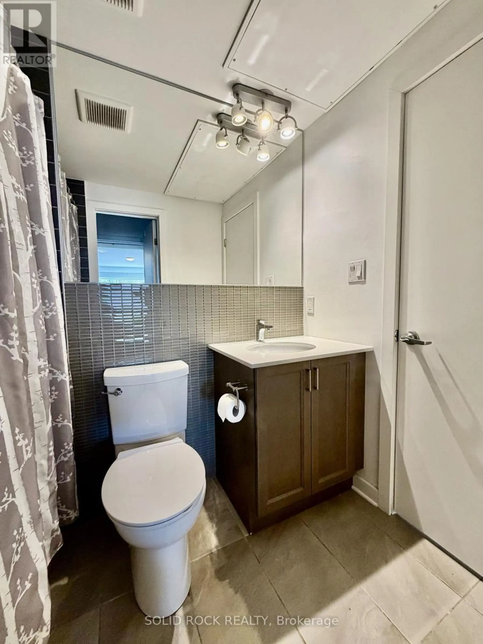 #204 22 PERKINS STREET - Image 9