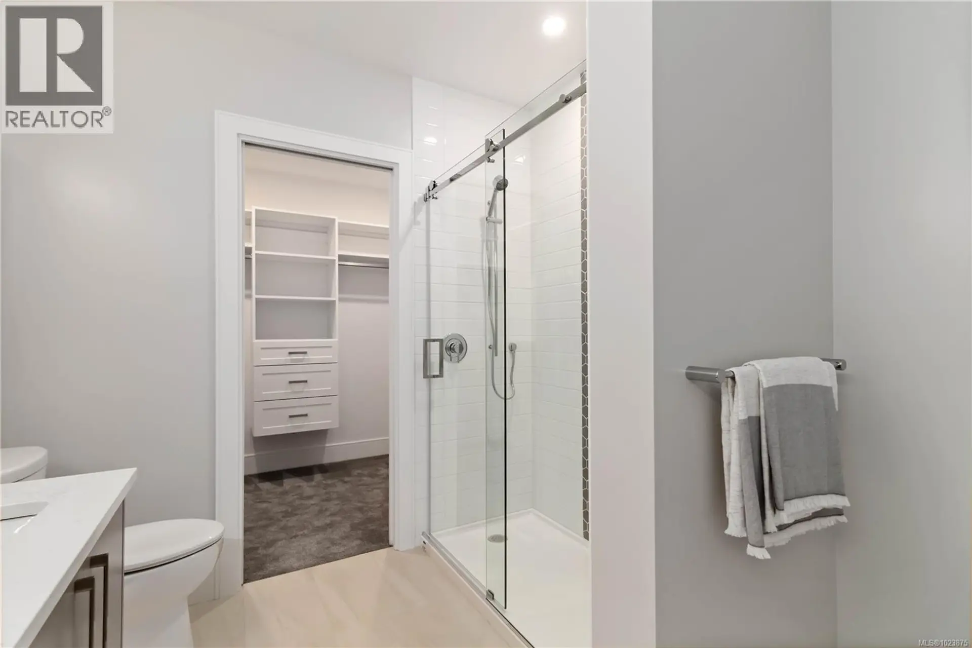 Property at #305 990 DOUMAC AVE, Saanich, BC