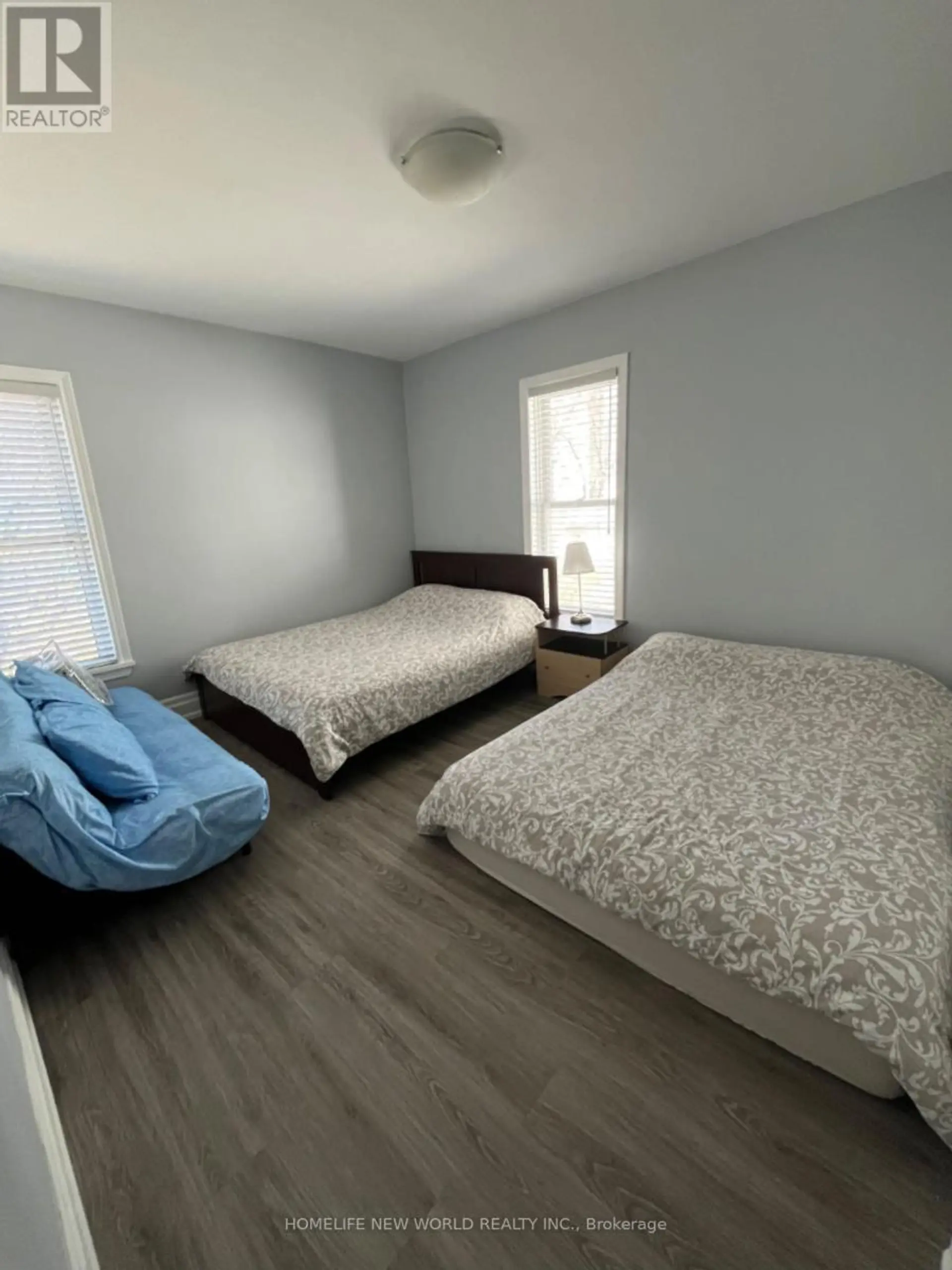5021 SAINT CLAIR AVENUE W - Image 12