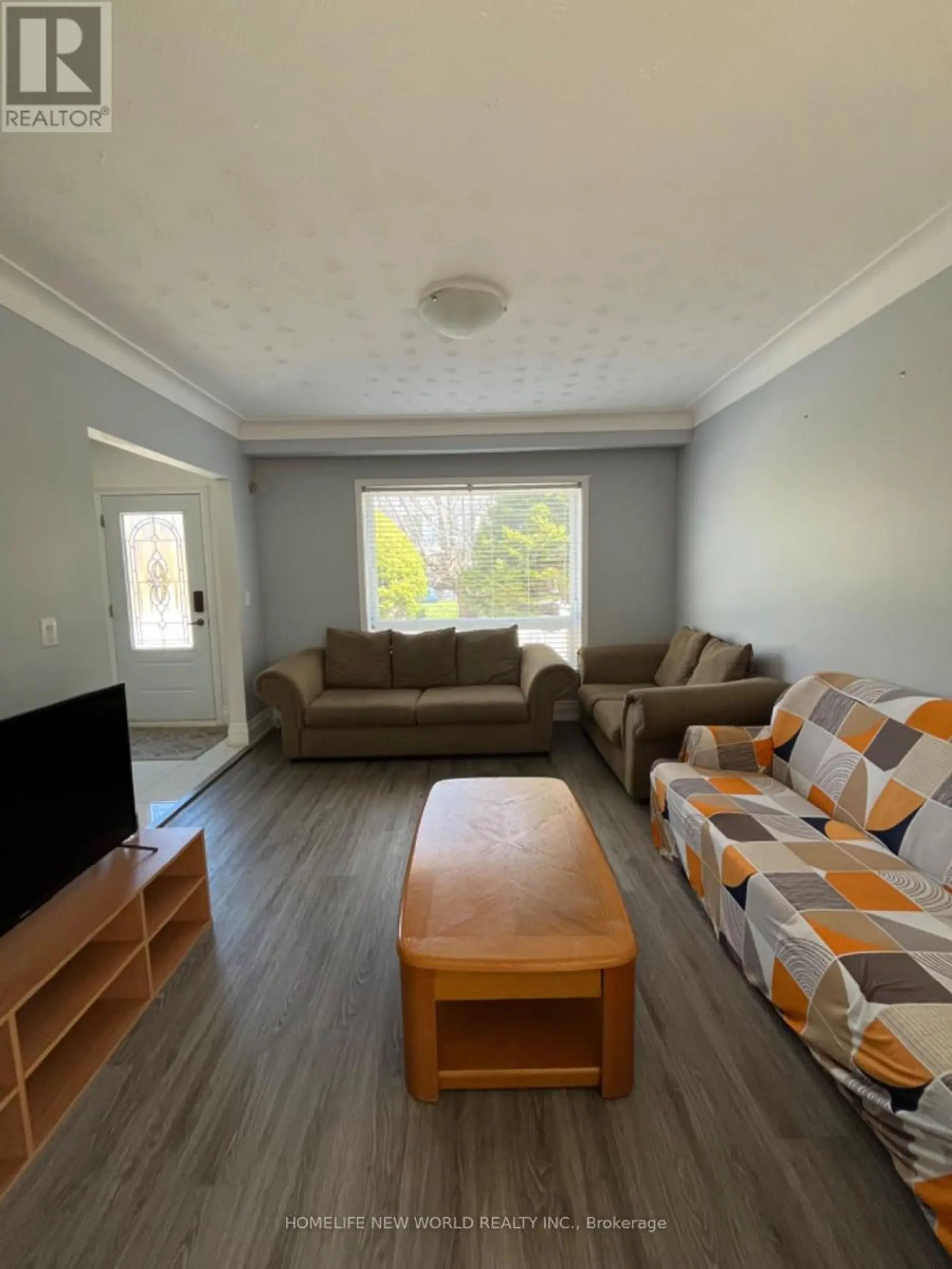 5021 SAINT CLAIR AVENUE W - Image 7