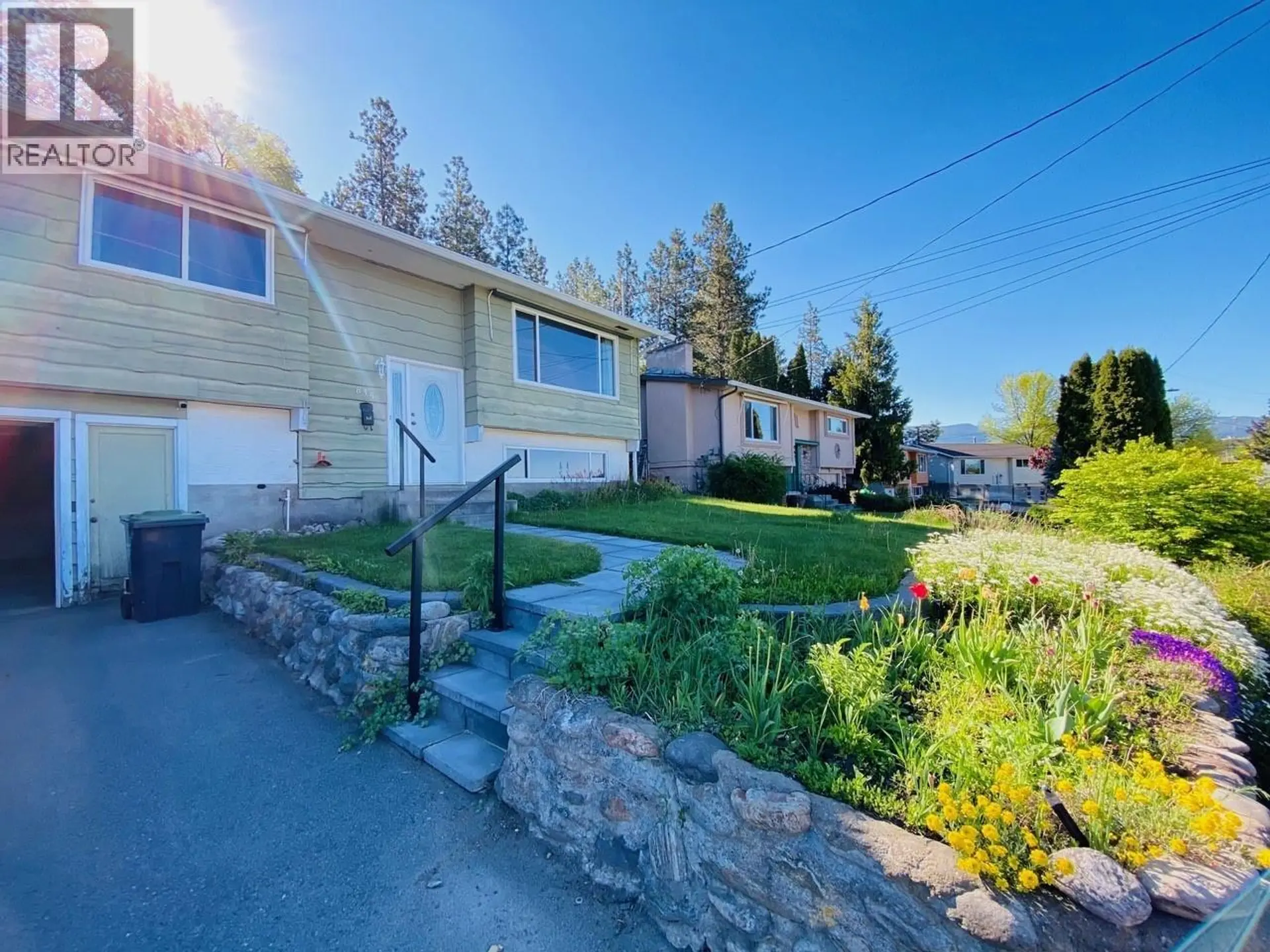 Property at 835 Camelia Road, Kelowna, BC