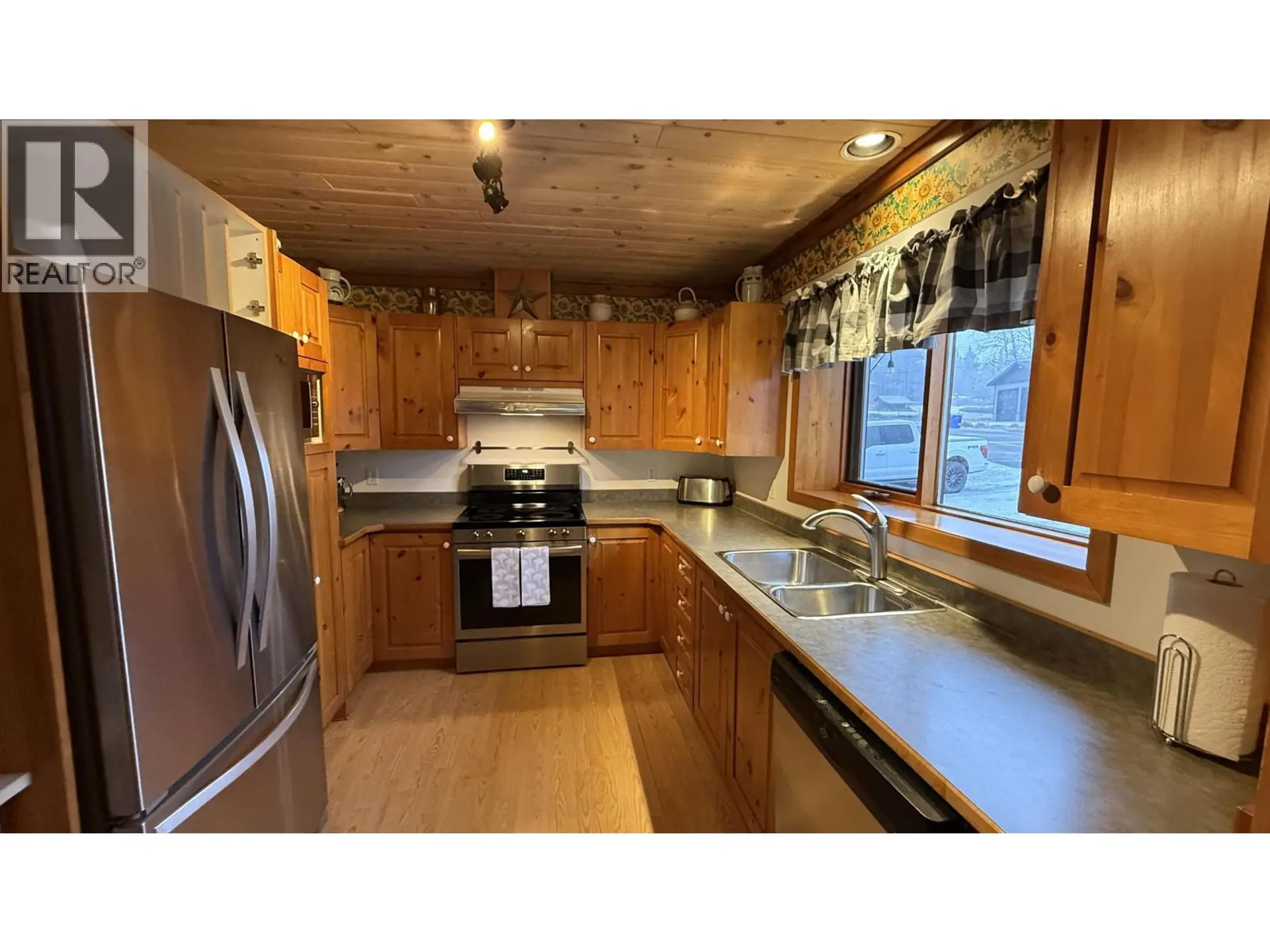 Property at 4730 KITWANGA PLACE, 108 Mile Ranch, BC