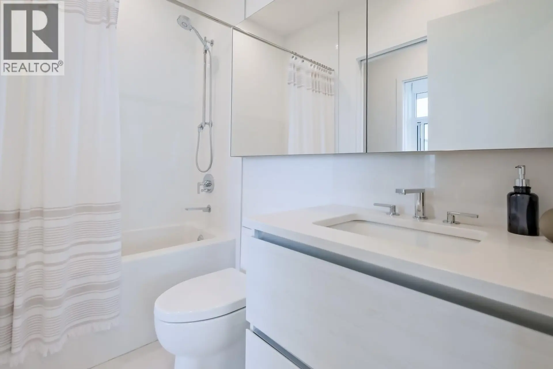 Property at #1904 238 LEON AVENUE, Kelowna, BC