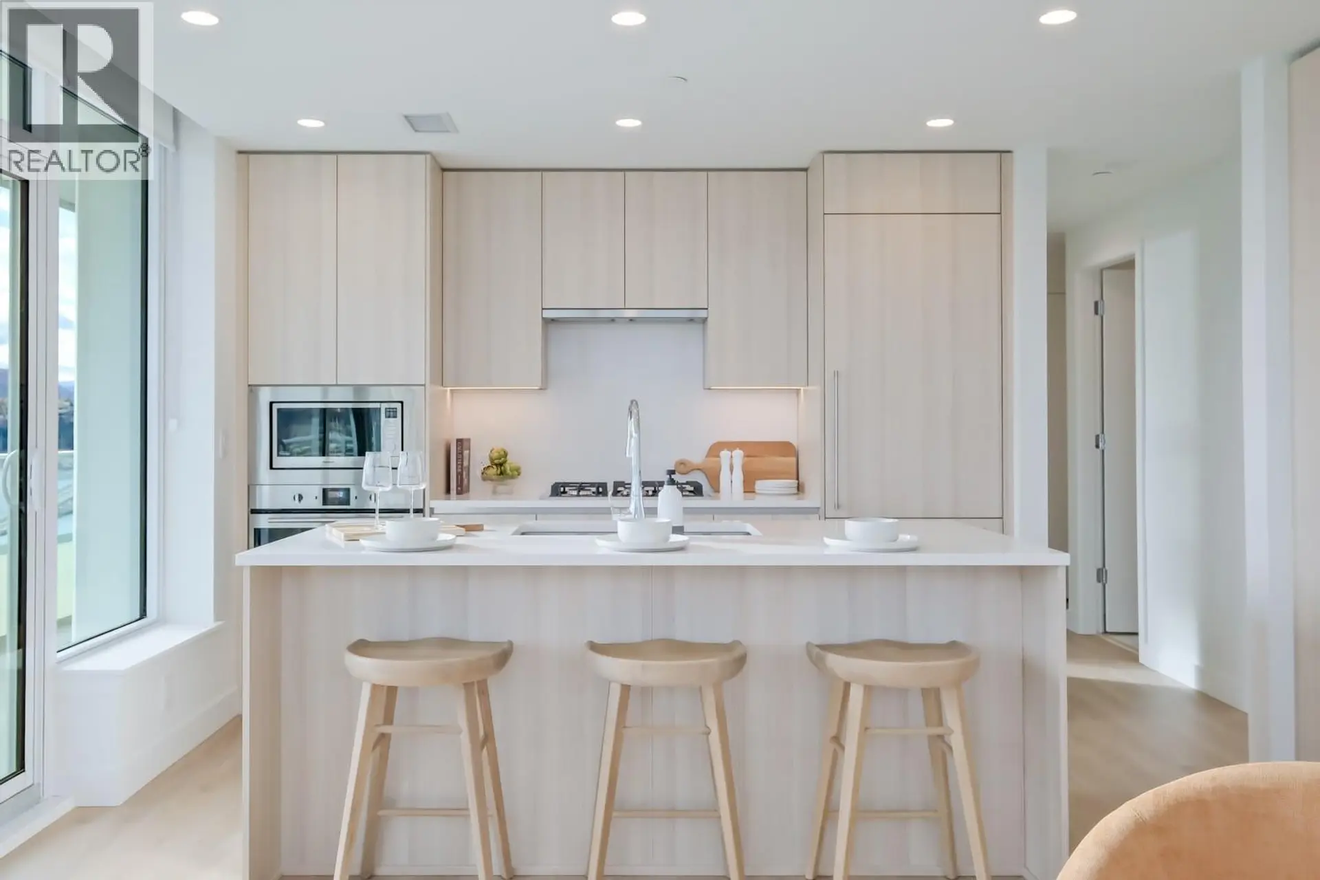 Property at #1904 238 LEON AVENUE, Kelowna, BC