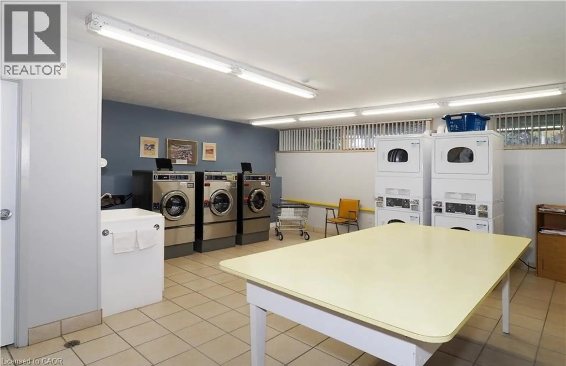 #507 24 MIDLAND Drive - Image 15
