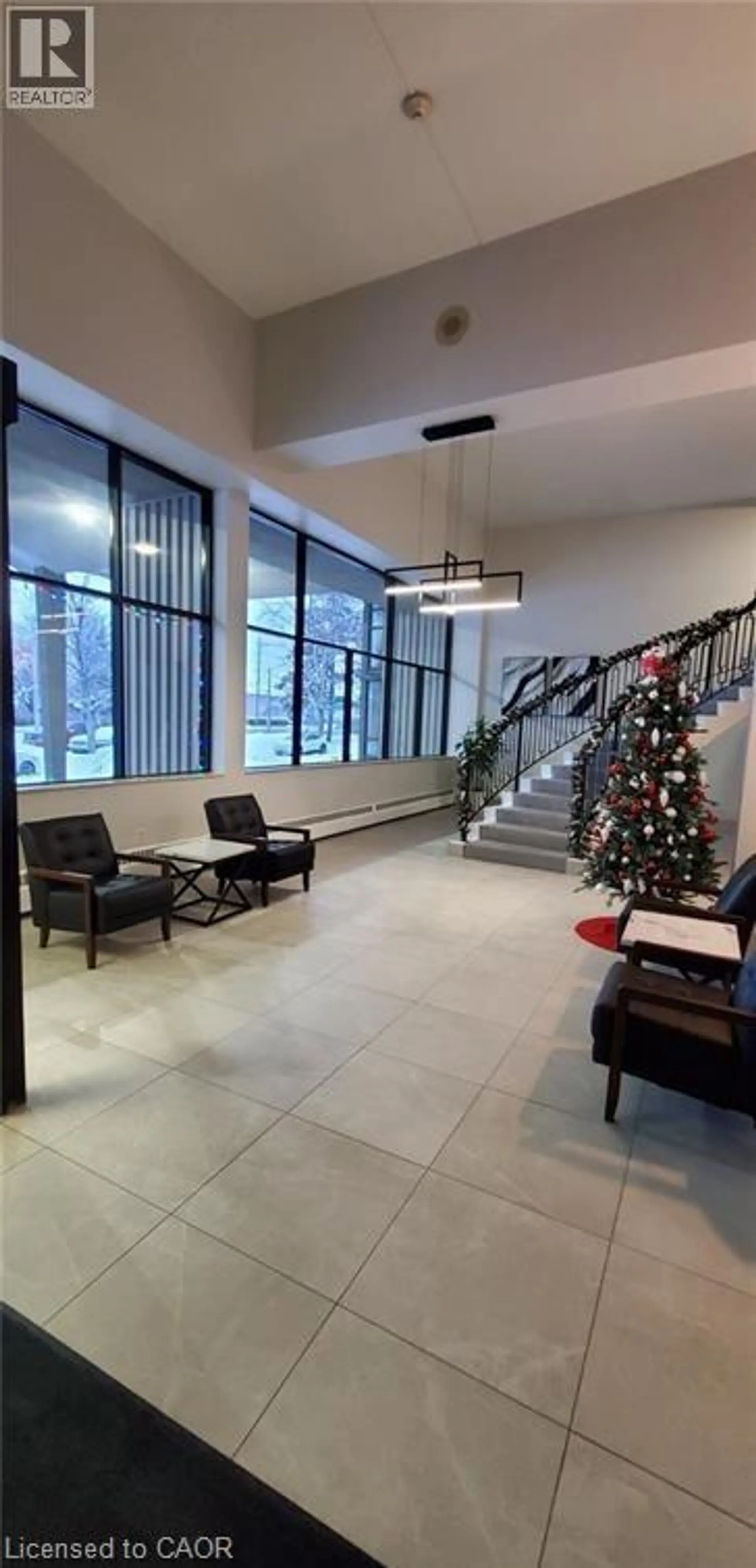 #507 24 MIDLAND Drive - Image 19