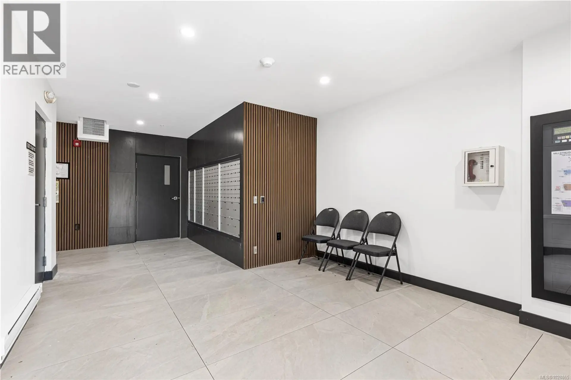 Property at #227 2629 MILLSTREAM RD, Langford, BC